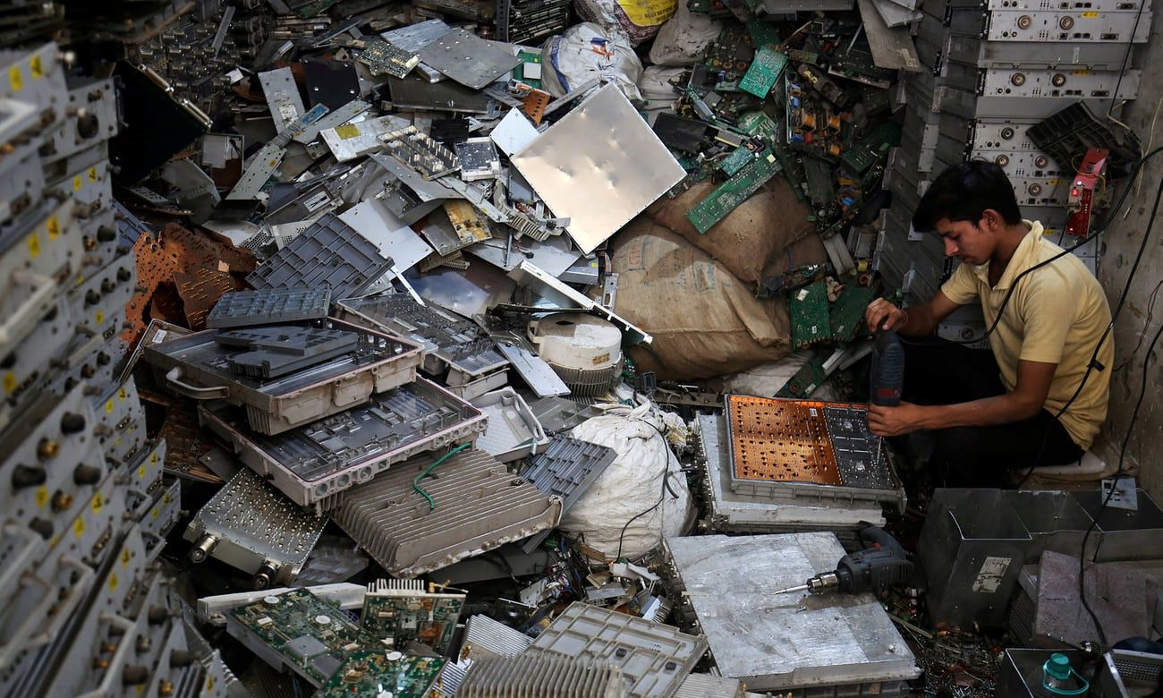 Strategies to Minimize the Impact of E-Waste