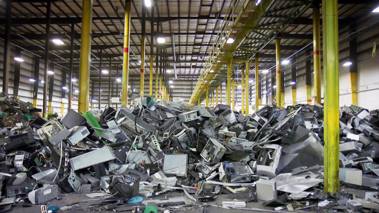 Handle the Negative Impacts of E-Waste Management